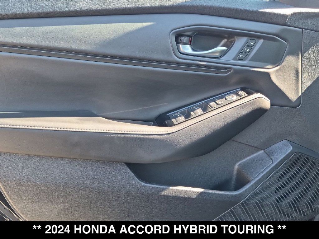 Used 2024 Honda Accord Touring image 28