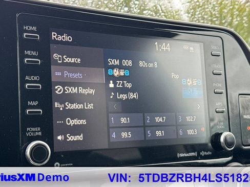 Used 2020 Toyota Highlander LE image 29