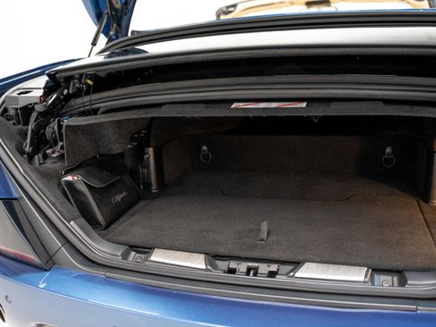 Used 2010 Ferrari California image 77