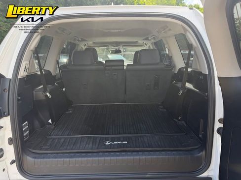 Used 2019 Lexus GX 460 Luxury AWD/4WD image 11