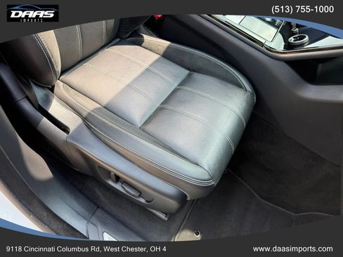 Used 2018 Land Rover Range Rover Velar R-Dynamic SE AWD/4WD image 41