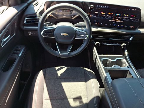 Used 2026 Chevrolet Traverse LT w/ LPO, Floor Liner Package FWD image 21