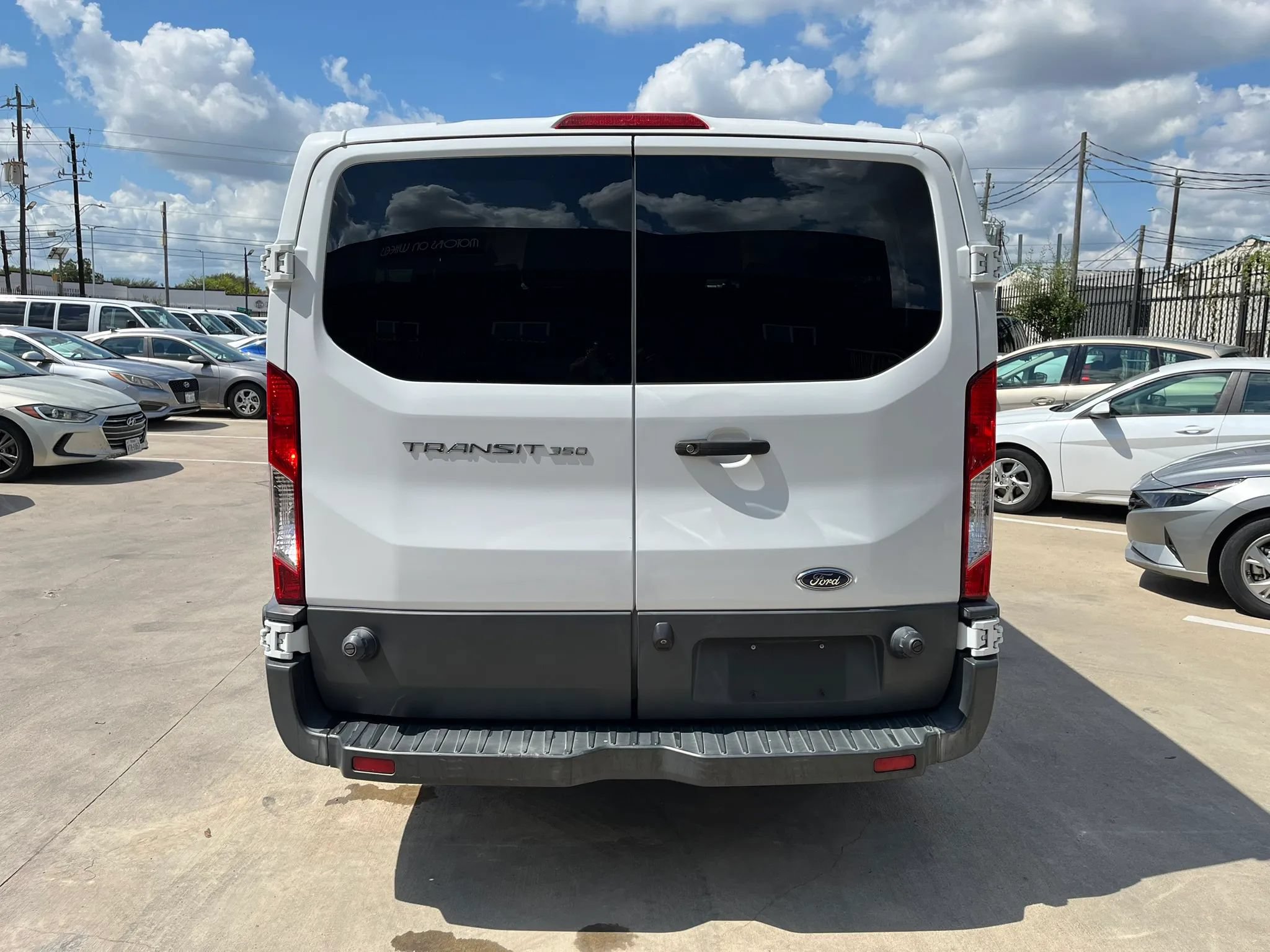 Used 2018 Ford Transit 350 XL RWD image 6