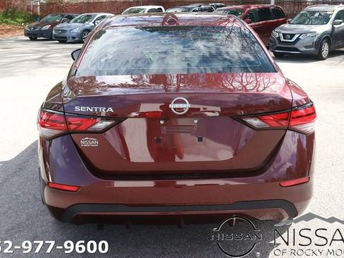 Used 2025 Nissan Sentra SV image 6