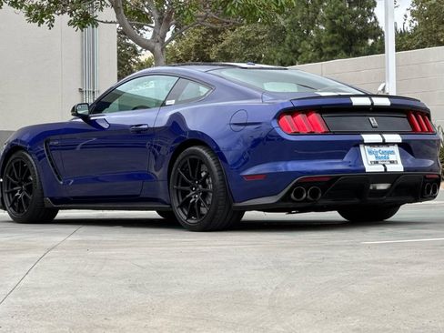 Used 2016 Ford Mustang Shelby GT350 w/ Technology Package RWD image 3