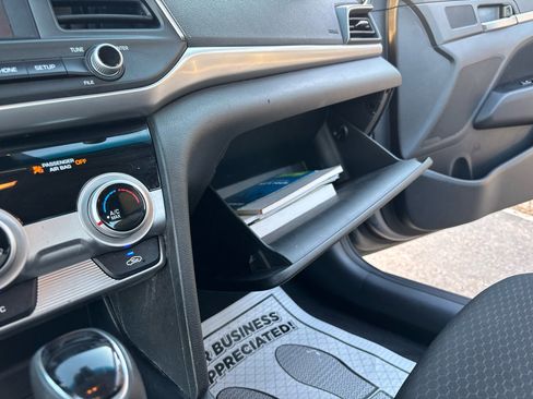 Used 2019 Hyundai Elantra SEL w/ Cargo Package image 31