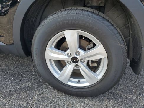 Certified 2023 Kia Sorento LX AWD/4WD image 27