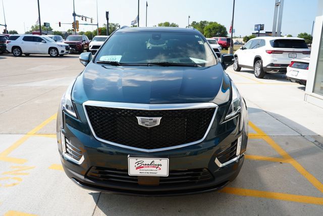 Used 2025 Cadillac XT5 Sportv w/ LPO, Bronce Accent Package AWD/4WD image 30