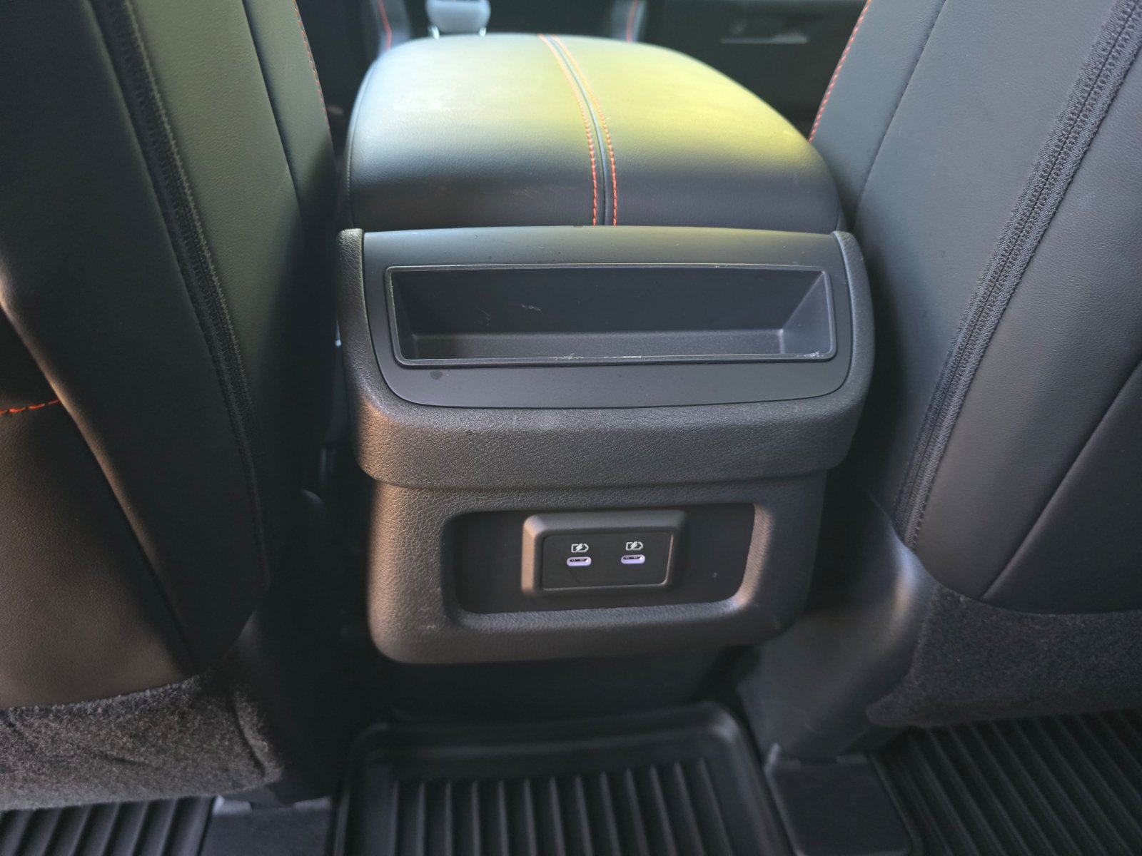 Used 2026 Nissan Pathfinder Rock Creek AWD/4WD image 25