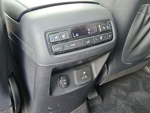 Used 2023 Hyundai Palisade Calligraphy AWD/4WD image 28