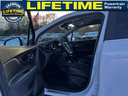 Certified 2022 Buick Encore Preferred w/ Safety Package image 23