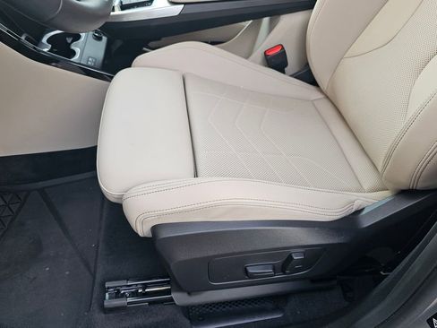 Used 2025 BMW X1 xDrive28i w/ M Sport Package AWD/4WD image 20