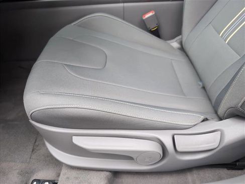 New 2026 Hyundai Elantra Sport FWD image 4