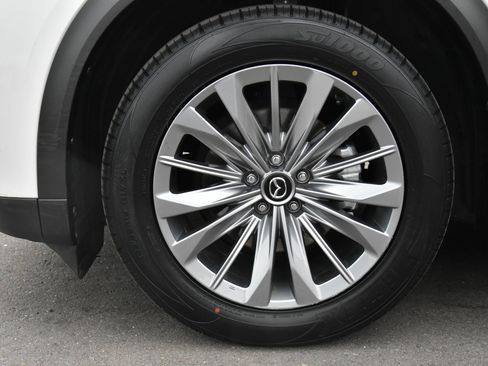 Used 2024 MAZDA CX-90 3.3 Turbo w/ Preferred Plus image 12