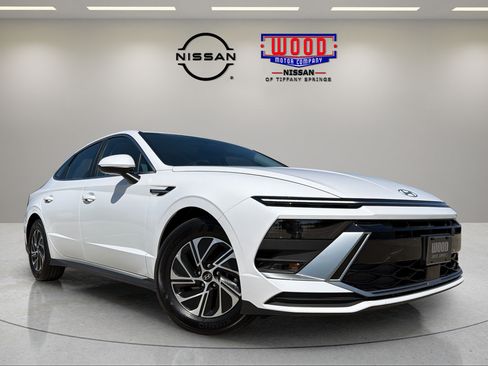 Used 2026 Hyundai Sonata Blue FWD image 1