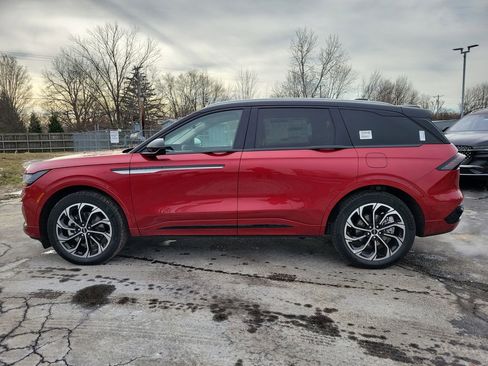 New 2026 Lincoln Nautilus Reserve image 7