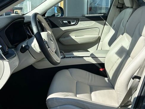 Certified 2023 Volvo XC60 B5 Core w/ Climate Package image 10