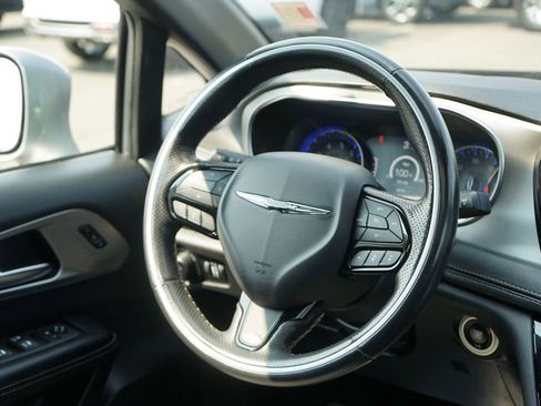 Used 2021 Chrysler Pacifica Limited w/ S Appearance Package AWD/4WD image 24