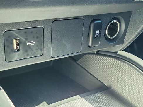 Used 2024 Mitsubishi Outlander Sport AWD image 30