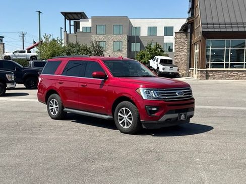 Used 2021 Ford Expedition XLT AWD/4WD image 2