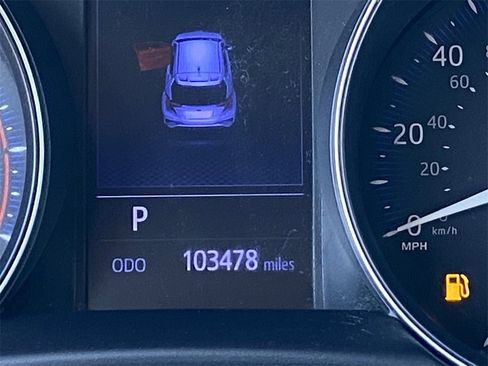 Certified 2020 Toyota C-HR LE image 33