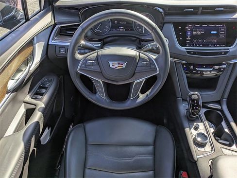 Used 2024 Cadillac XT5 Premium Luxury w/ Platinum Package image 17