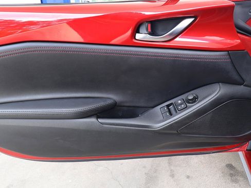 Used 2017 MAZDA MX-5 Miata Grand Touring RWD image 28