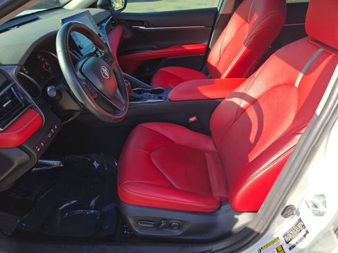 Used 2021 Toyota Camry XSE image 18