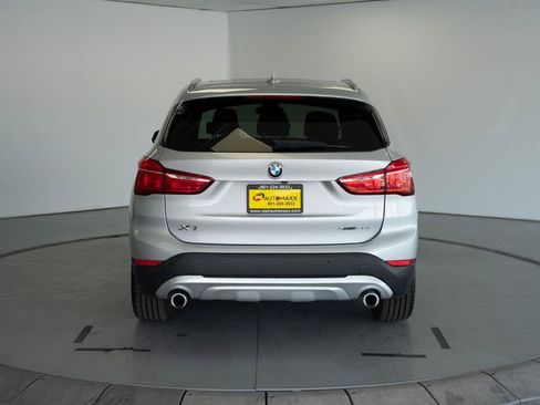 Used 2021 BMW X1 xDrive28i w/ Convenience Package AWD/4WD image 6