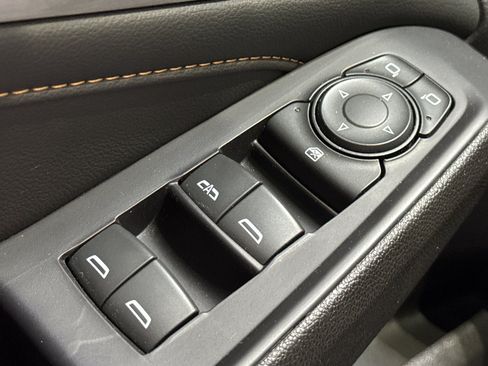 Used 2021 Chevrolet Traverse LT AWD/4WD image 34