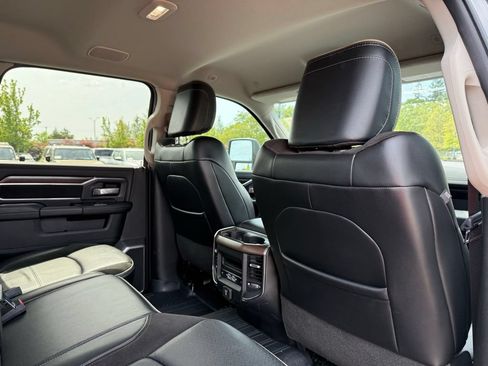 Used 2023 RAM 2500 Laramie AWD/4WD image 21