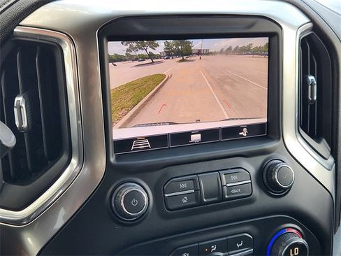 Used 2020 Chevrolet Silverado 1500 LT w/ Texas Edition image 18