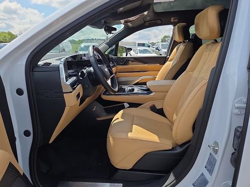 Certified 2026 Cadillac Escalade IQ Luxury 2 AWD/4WD image 14