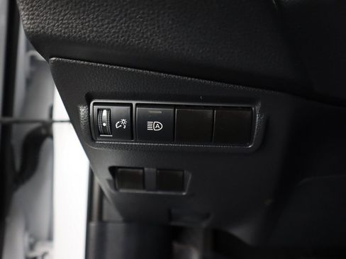 Used 2024 Toyota Corolla Cross LE image 35