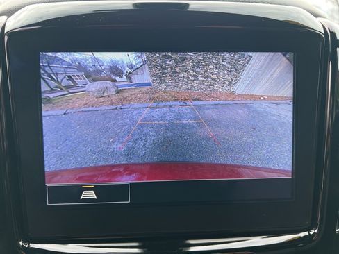 Used 2023 Chevrolet Traverse LT w/ Midnight/Sport Edition image 22