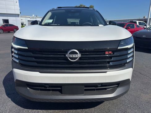 New 2026 Nissan Kicks SR w/ Interior Electronics Package AWD/4WD image 8