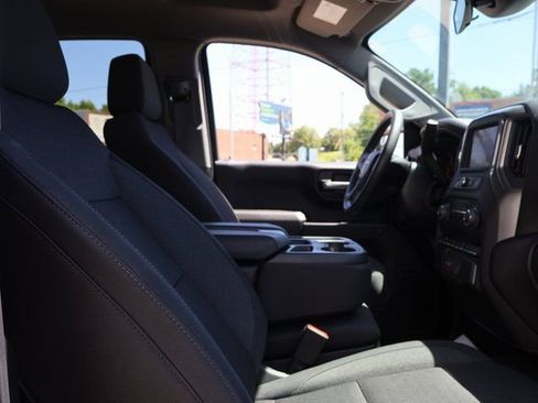 Certified 2026 Chevrolet Silverado 1500 Custom AWD/4WD image 8
