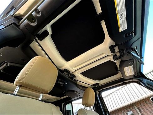 Used 2021 Jeep Wrangler Unlimited Sport image 25