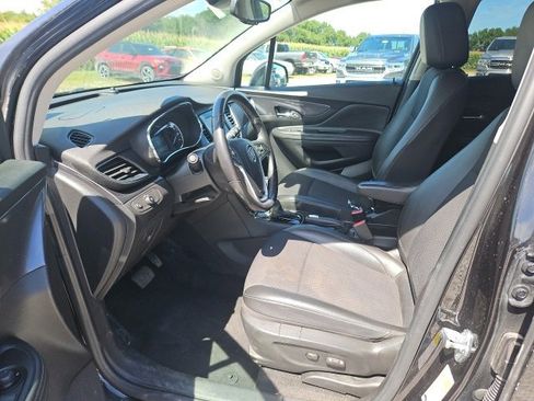 Used 2022 Buick Encore Preferred w/ Safety Package image 10