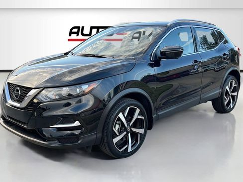 Used 2022 Nissan Rogue Sport SL AWD/4WD image 3
