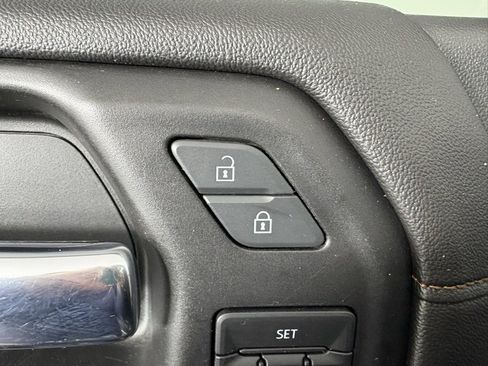 Used 2019 GMC Sierra 1500 AT4 w/ AT4 Premium Package image 15