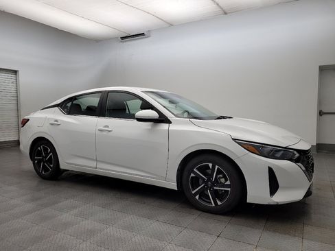 Used 2024 Nissan Sentra SV image 11