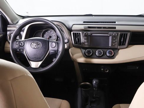 Used 2013 Toyota RAV4 LE FWD image 31