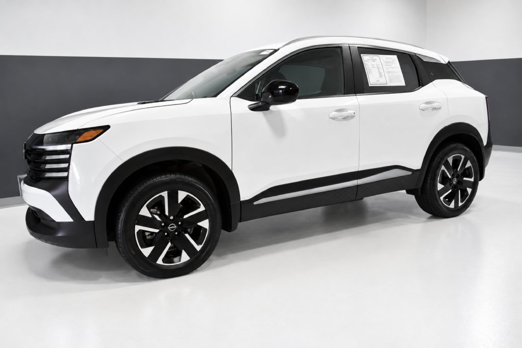 Certified 2026 Nissan Kicks SV AWD/4WD image 2