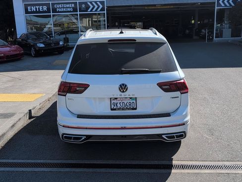Used 2024 Volkswagen Tiguan SEL R-Line AWD/4WD image 8