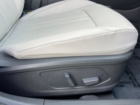 Used 2025 Hyundai Sonata Limited FWD image 22