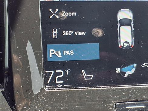 Used 2021 Volvo XC40 T5 R-Design AWD/4WD image 25