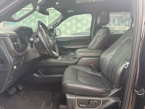 Used 2022 Ford Expedition Max Platinum image 9