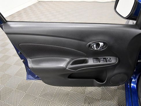 Used 2018 Nissan Versa SV image 12