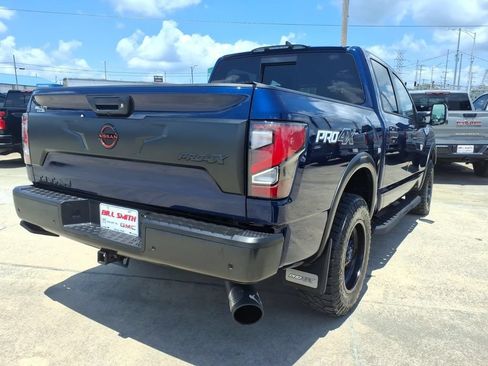 Used 2023 Nissan Titan PRO-4X w/ Pro-4x Convenience Package AWD/4WD image 7